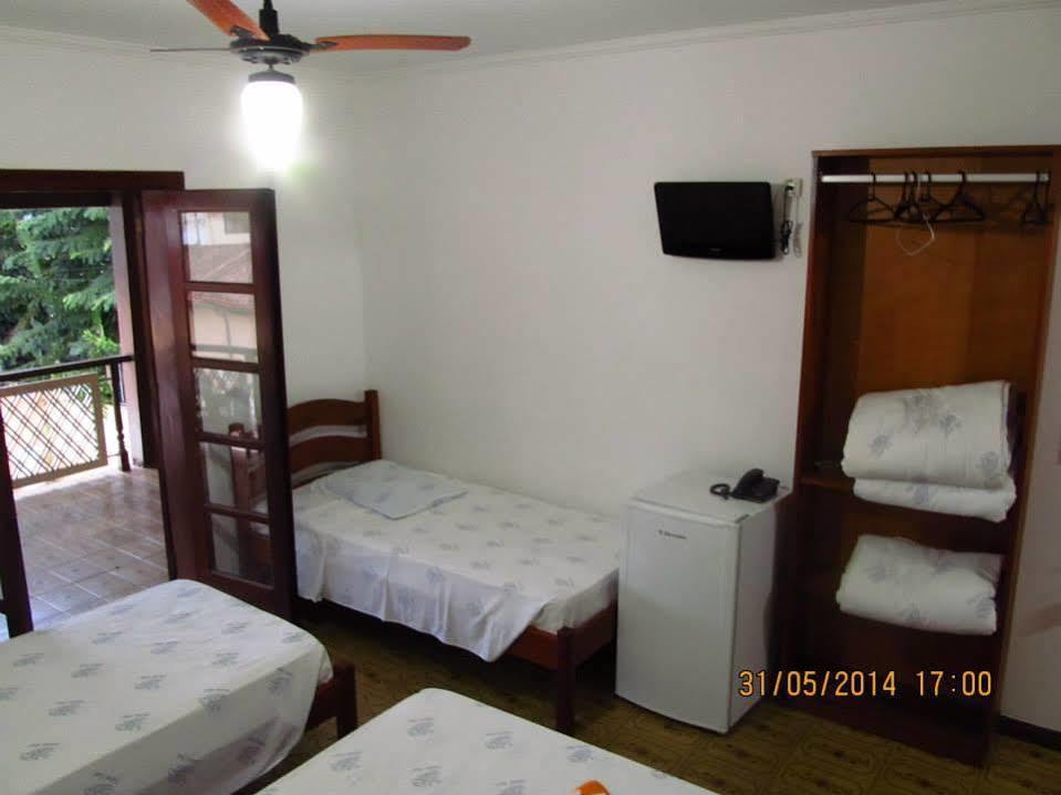 Hotel Mar Caraguatatuba Kültér fotó